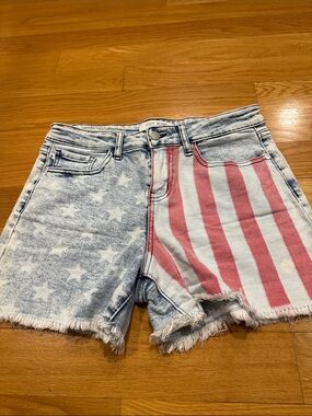 Judy blue American flag Jean shorts size medium.